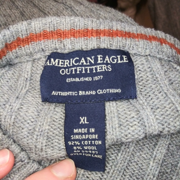 Vintage Y2K American Eagle Outfitters Gray & Orange Ribbed V-Neck Sweater - Picture 4 of 6